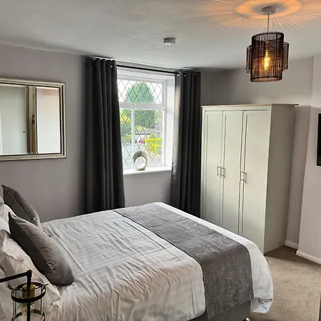 New Masons Arms 3*