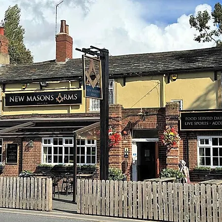 New Masons Arms 3* Leeds (West Yorkshire)
